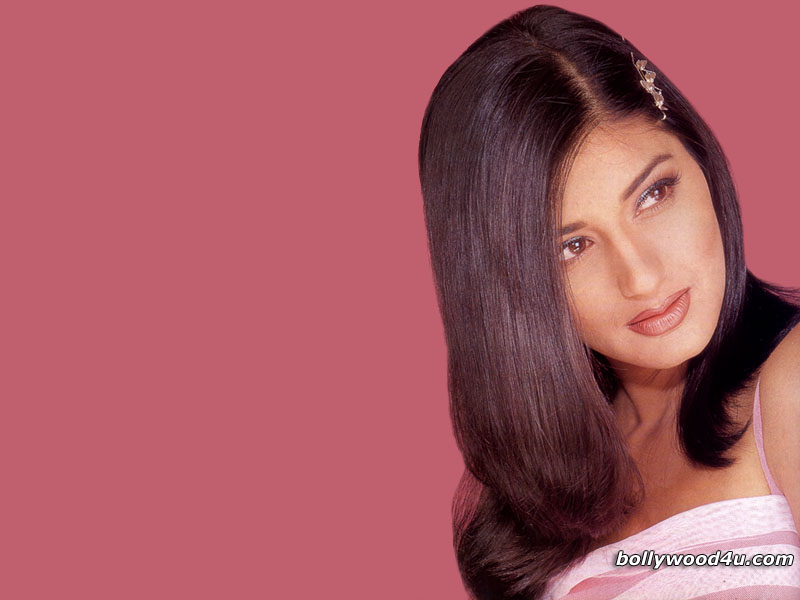 Sonali Bendre - sonali_bendre_002.jpg