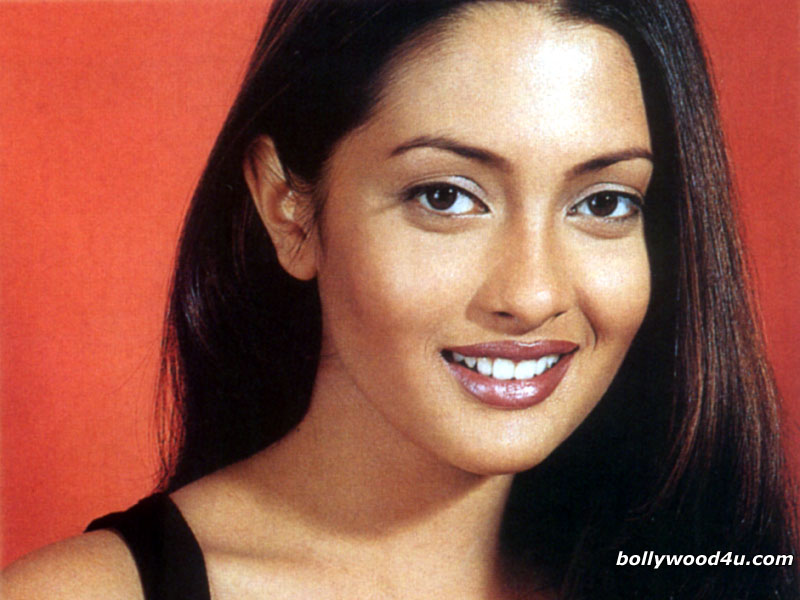 Riya Sen - riya_sen_012.jpg